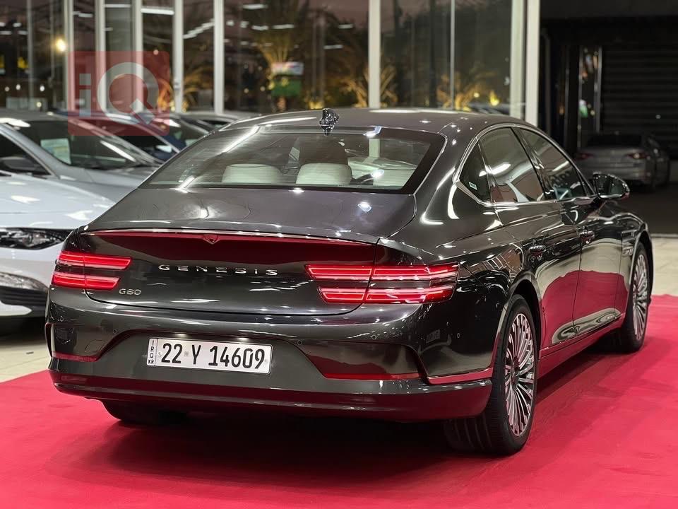 جنسس G80